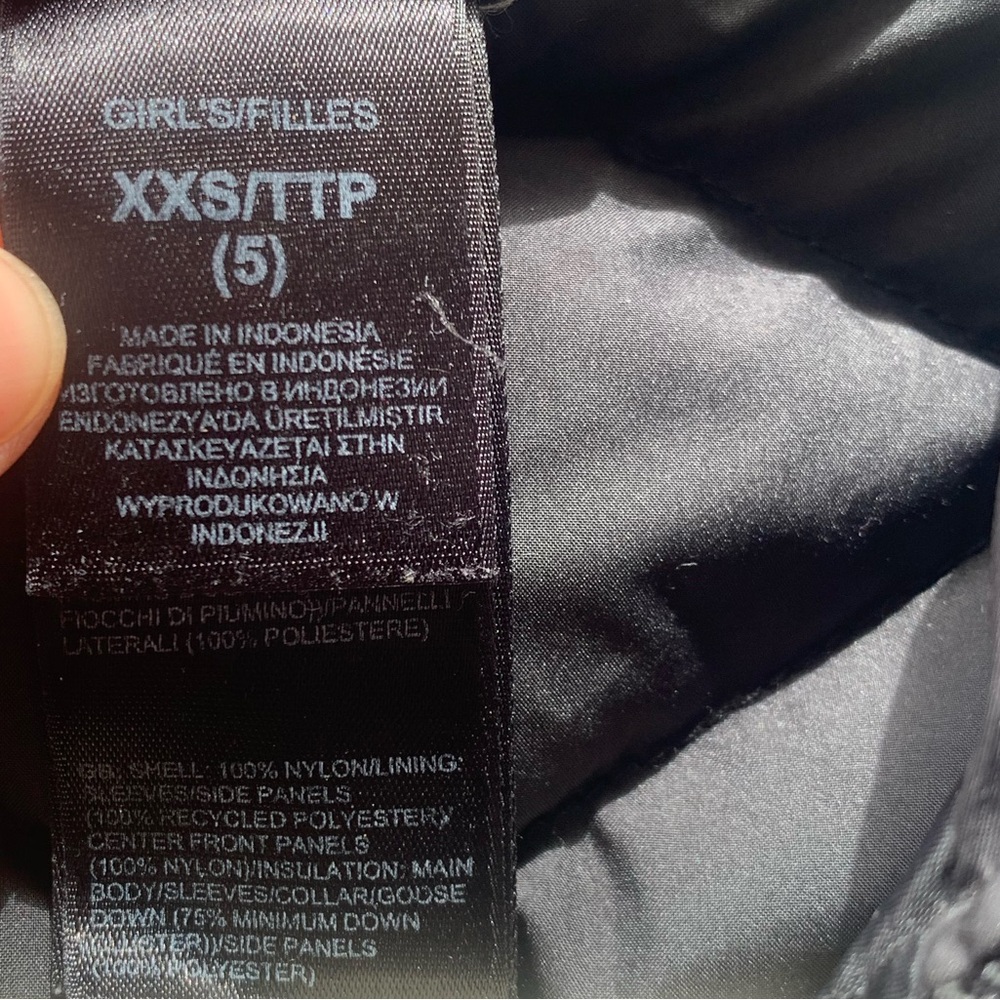 North Face Puffer Jacket - Picture 6 of 10